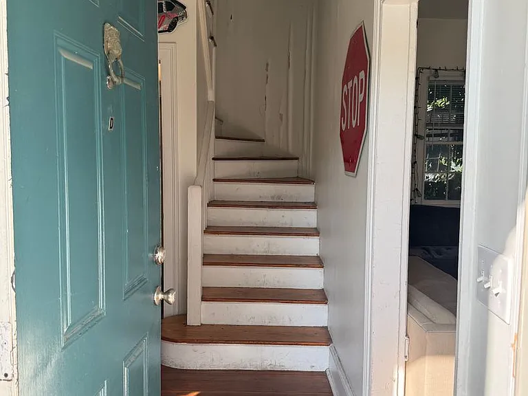 38 Bull St #D — Photo 6