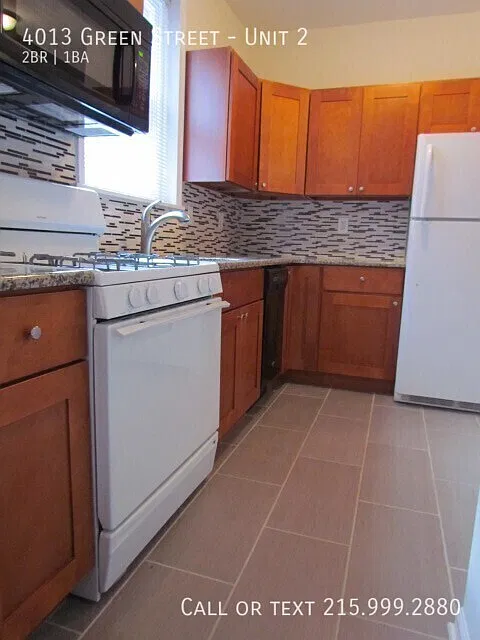 Modern 2 bedroom on Green street - Lease Length Negotiable — Photo 3