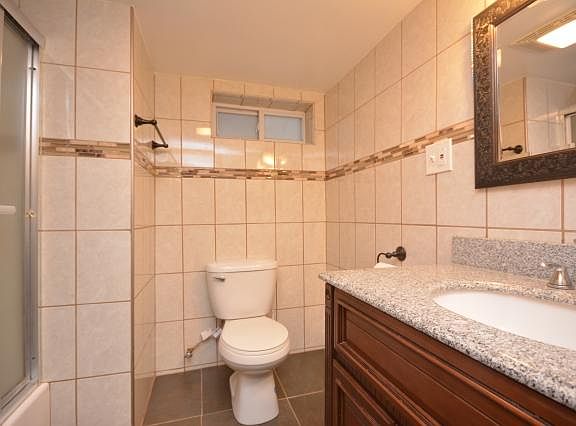 5th image of 6119 N Campbell Ave #G