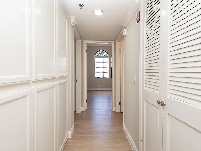 7120 Ramsgate Ave #201 — Photo 7