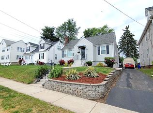 118 Thomas St, West Hartford, CT 06119