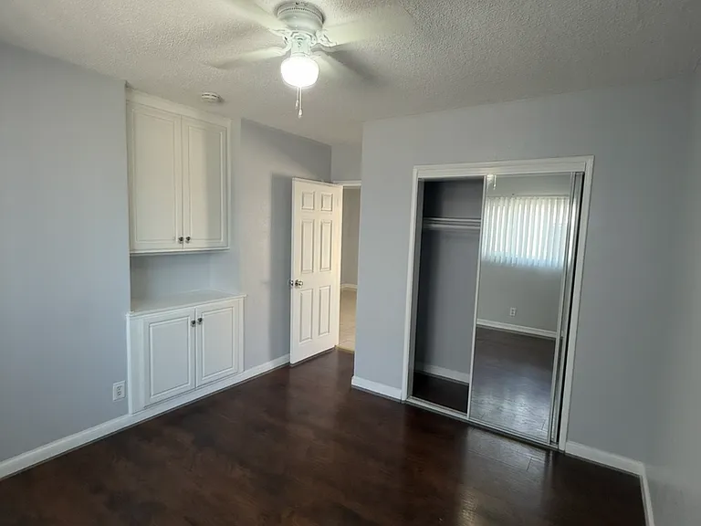 Chanteclaire Apartments — Photo 15