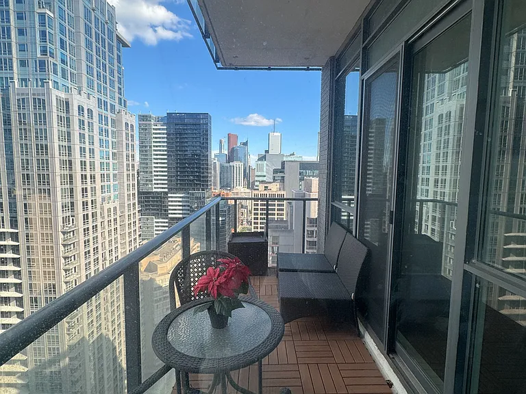 770 Bay St #Penthouse 206 — Photo 36