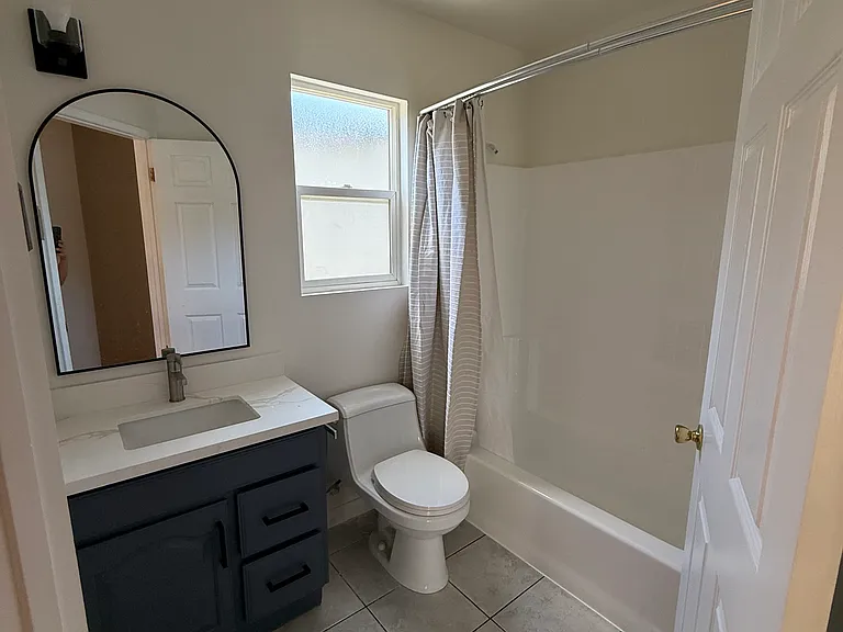 2446 S Centinela Ave — Photo 50