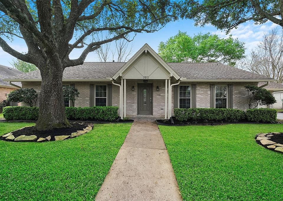 1st image of 1911 Glenn Lakes Ln