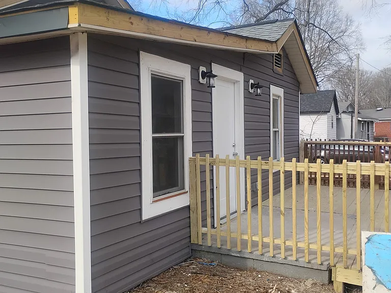 615 S Mountain St — Photo 17