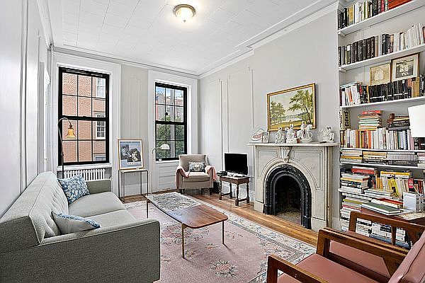 1st image of 38 Leroy St #2