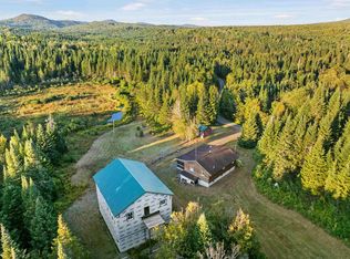 31 Beaver Brook Road, Pittsburg, NH 03592