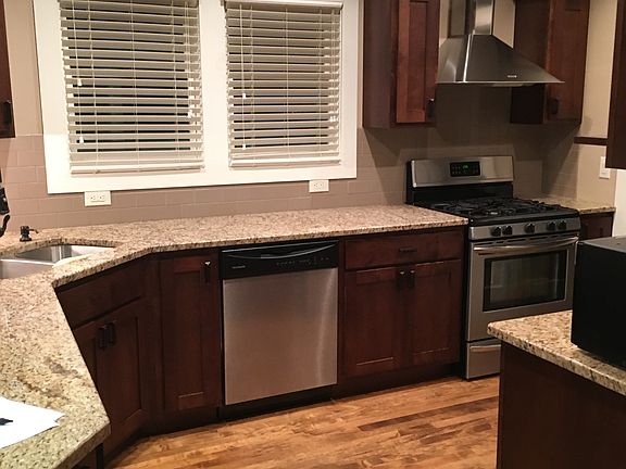 4th image of 5105 Underwood Ave
