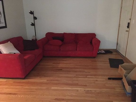 2nd image of 824 N Austin Blvd #2SW