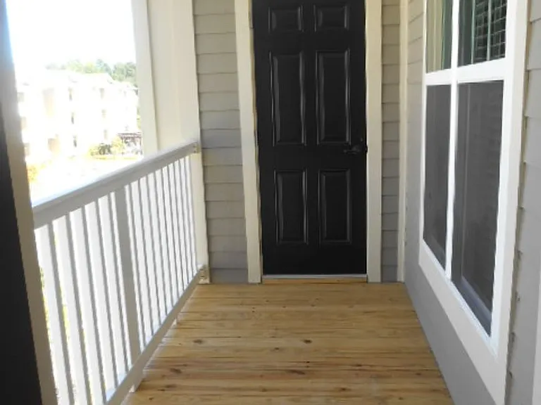 Briton Trace Apartments — Photo 96