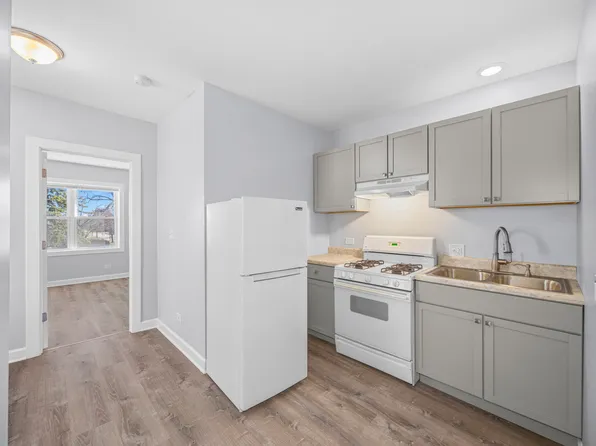 1846 S 15th Ave APT 2, Broadview, IL 60155