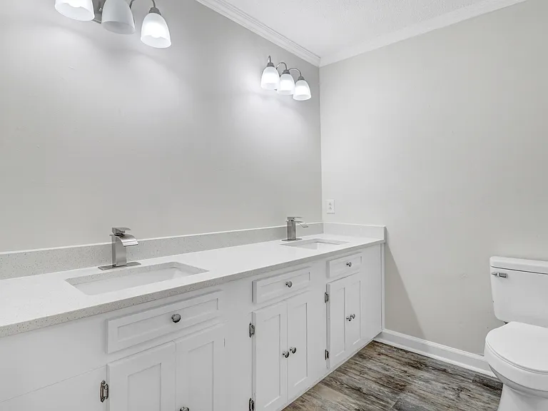 302 Cedar Rd — Photo 21