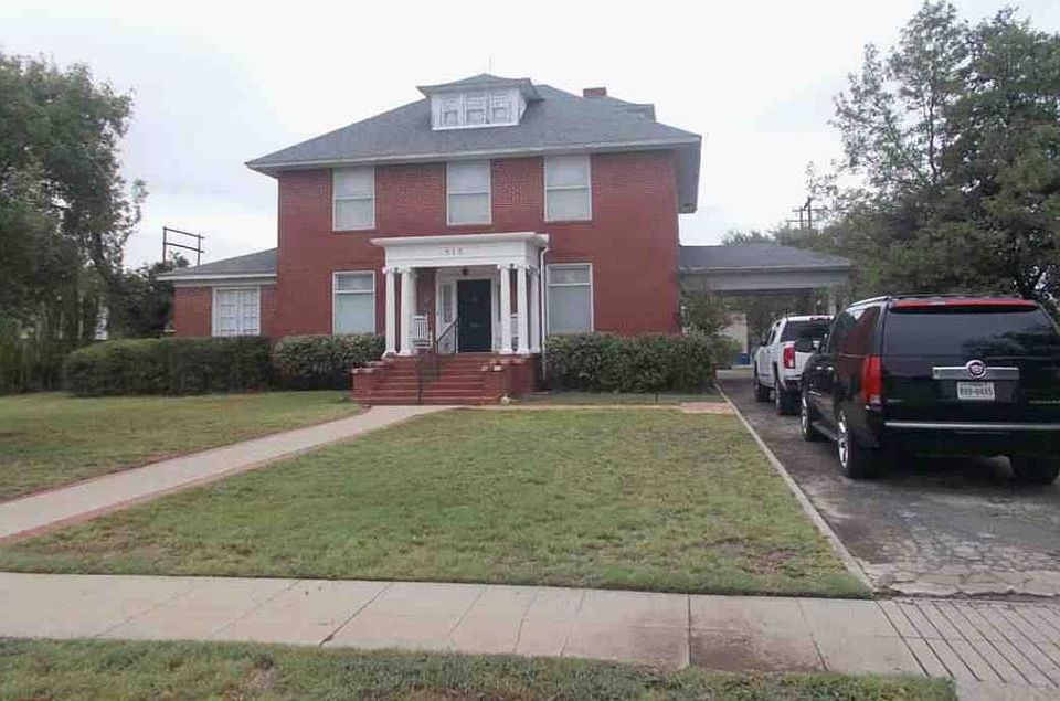 1st image of 315 W Twohig Ave