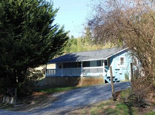 75 Peake St, Tryon, NC 28782