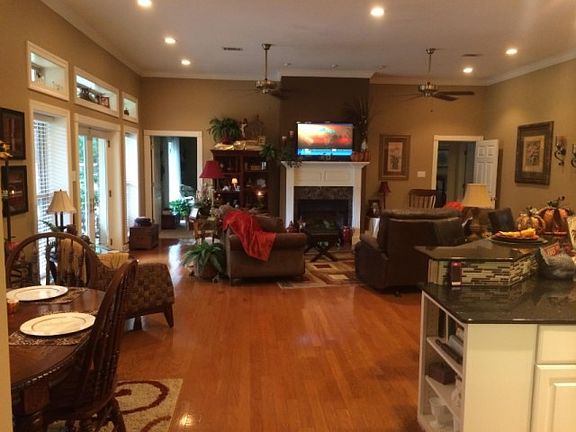 3rd image of 625 Neptune Dr