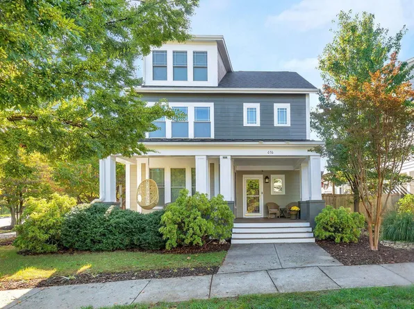 676 Tyree Ln, Charlottesville, VA 22901