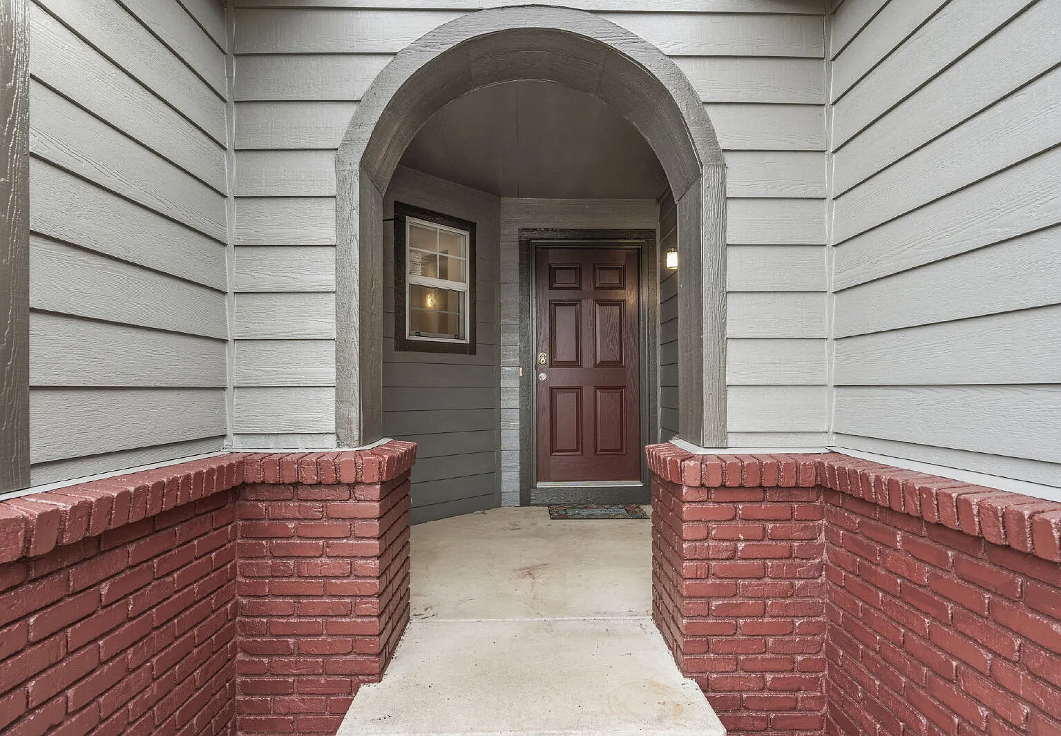 3 bed, 2.0 bath, 1160 sqft, $2,000 — Photo 4