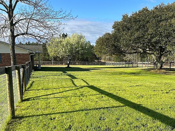 4th image of 245 Chime Bell Church Rd