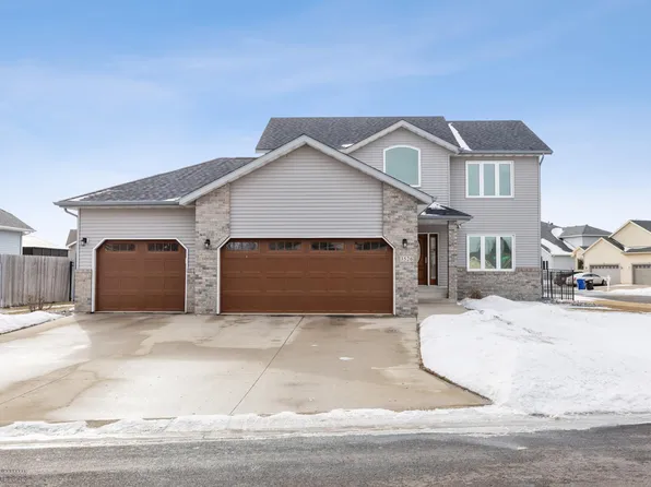 3526 Park Ave S, Fargo, ND 58103