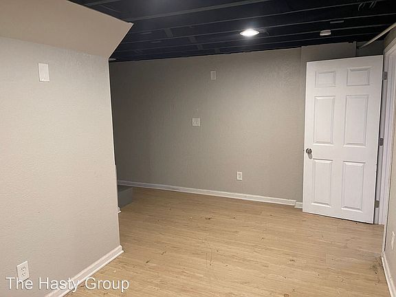 4th image of 3809 Washington St #Basement