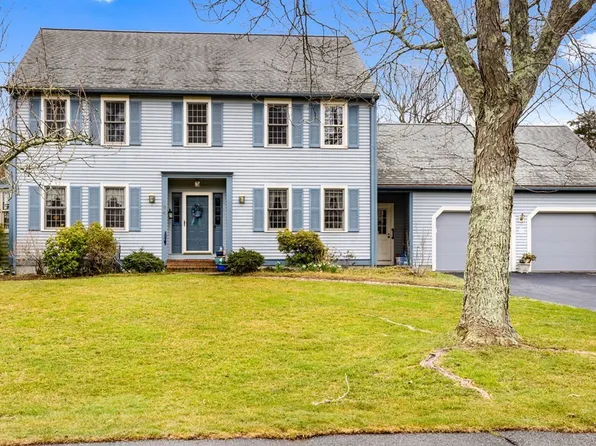 94 Setterland Farm Rd, Hanover, MA 02339