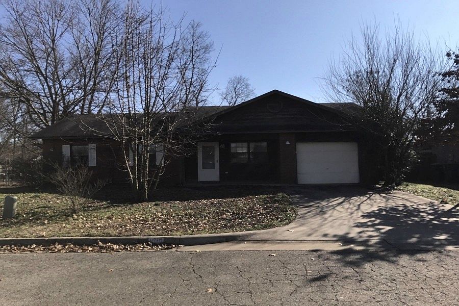 1st image of 1516 E M St
