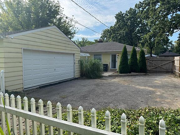 5th image of 2706 Wildwood Rd
