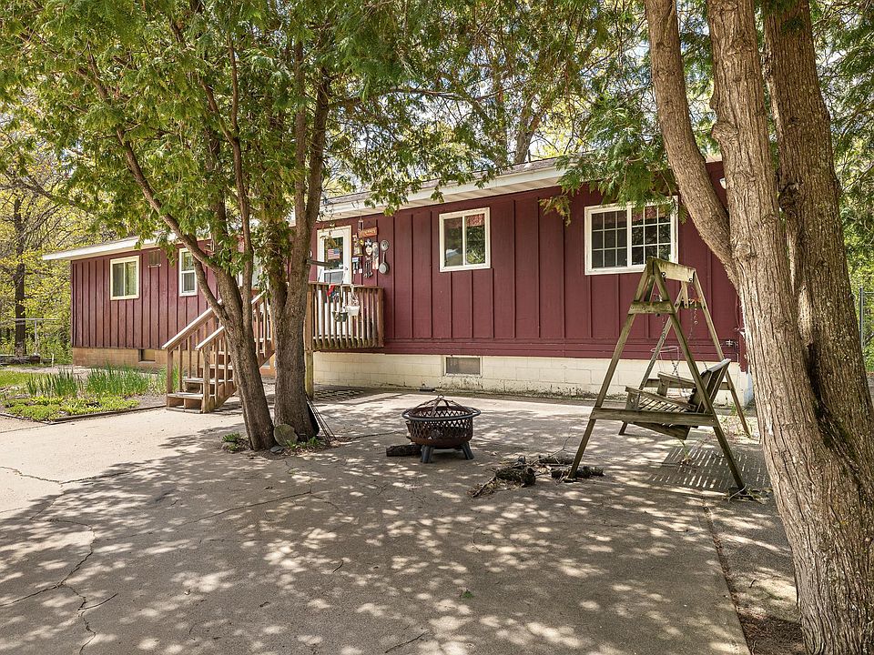 1st image of 15739 93rd St