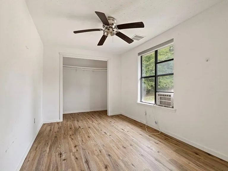 301 Franklin St — Photo 7