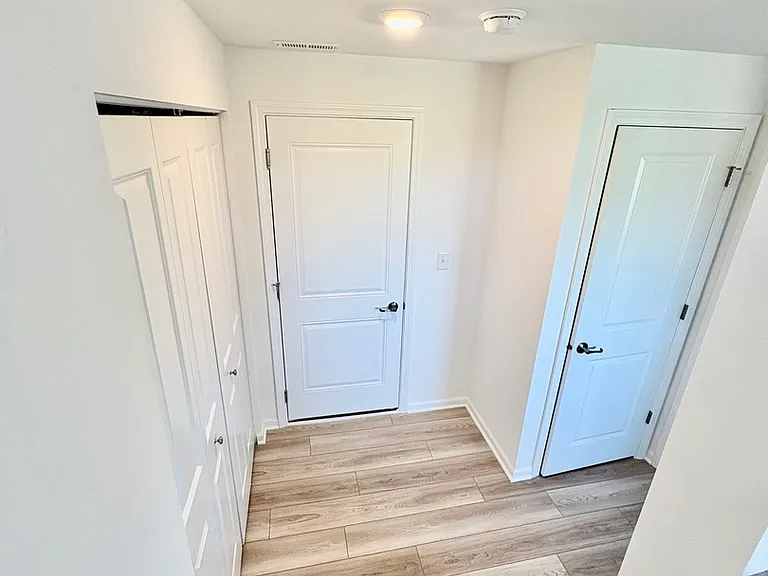 25752 W Yorkshire Dr — Photo 6