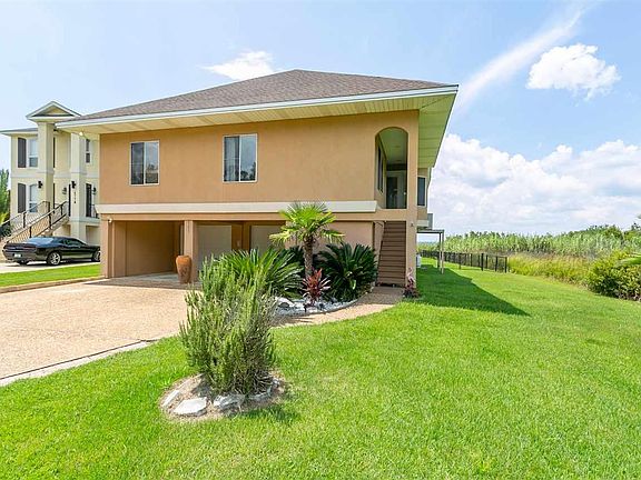 3rd image of 4771 Bayside Dr