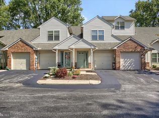 5218 Cobblestone Dr, Mechanicsburg, PA 17055