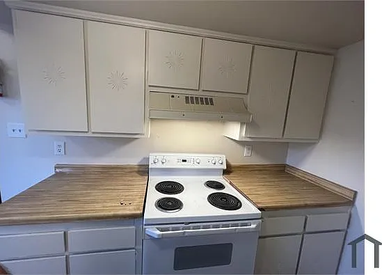 301 Dunes Pl SE #4 — Photo 8