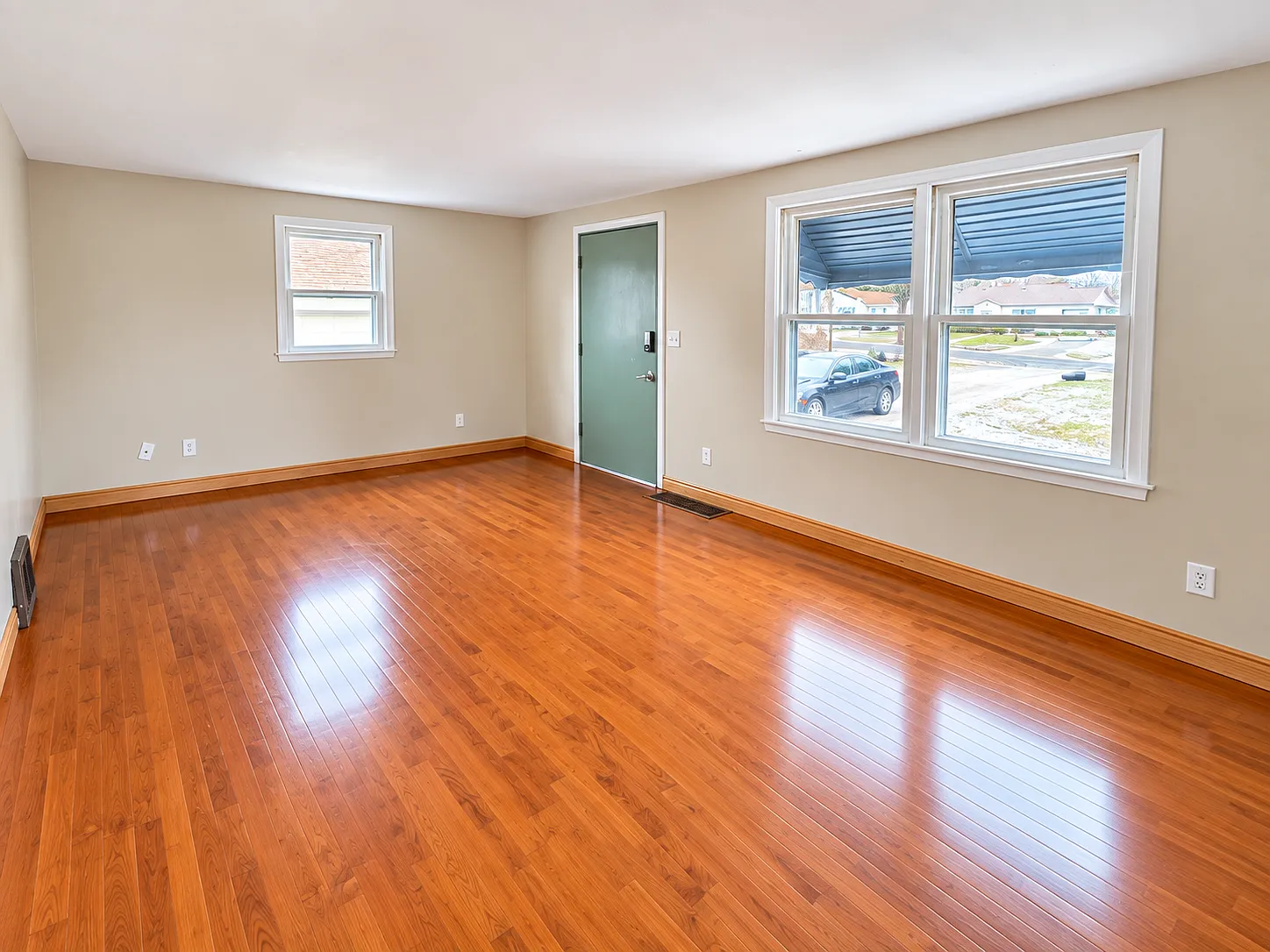 2 bed, 925 sqft, $1,299 — Photo 4