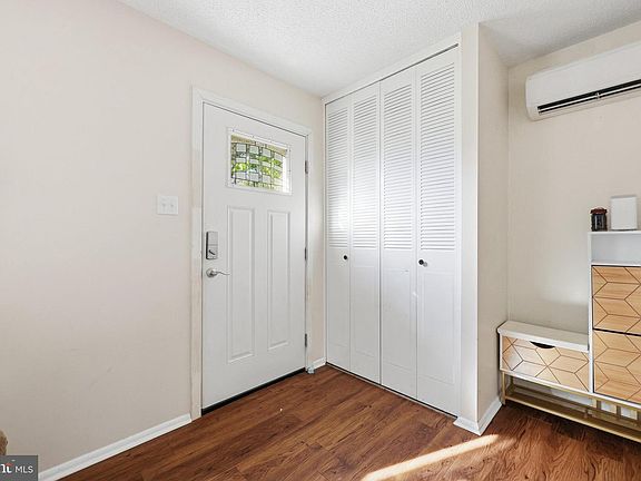 4th image of 7313 W Springbrook Ct