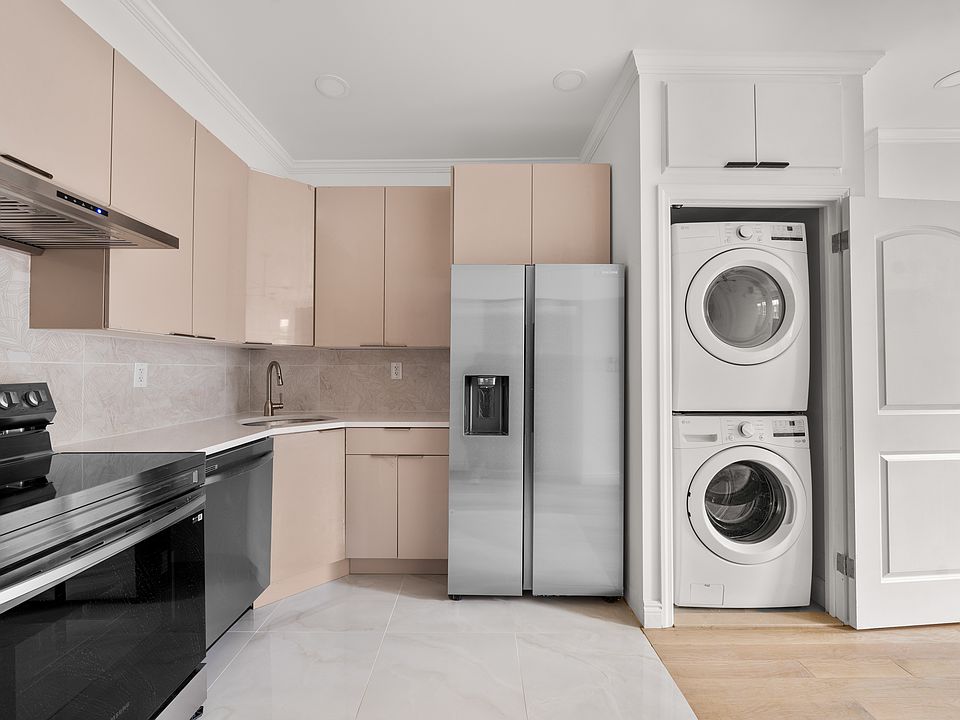 1st image of 144 14th St Floor 3