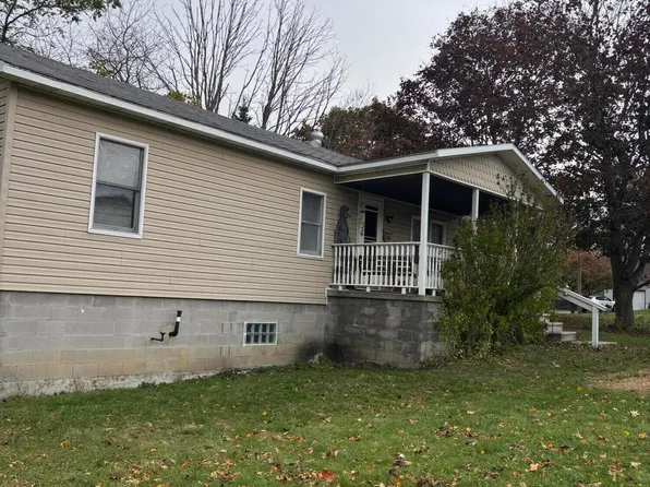 406 Country Club Rd, Cresson, PA 16630