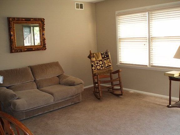 3rd image of 4107 Whittier Dr