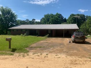 99 Richard May Rd, Forest, MS 39074