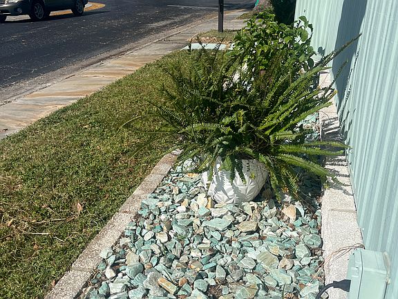3rd image of 12100 Seminole Blvd Lot 365