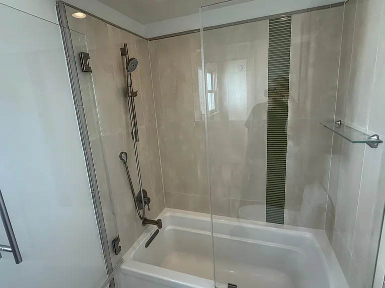 875 Huron Ave — Photo 20