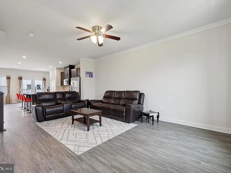 6070 Fallfish Ct — Photo 15
