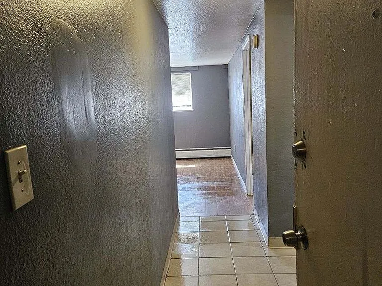 1363 Yosemite St #2 — Photo 3