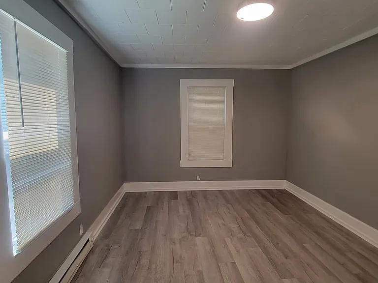 162 Rollstone St #1A — Photo 4