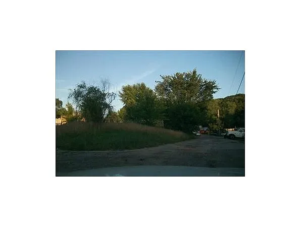 5574 Stonecrest Dr photo 1