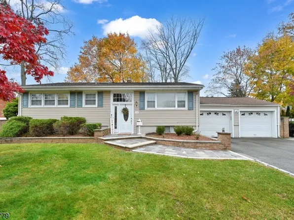 10 Maple Ave, Montvale Boro, NJ 07645