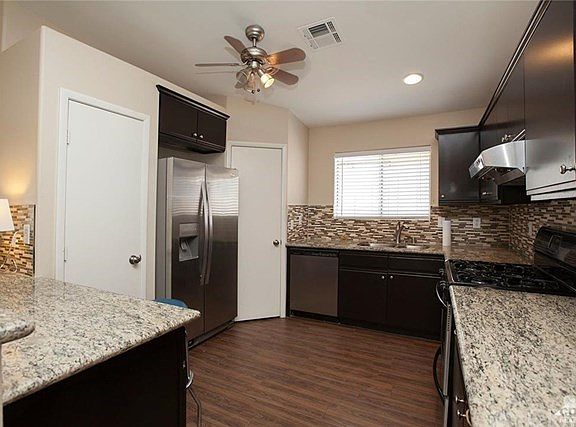 2nd image of 53185 Avenida Alvarado