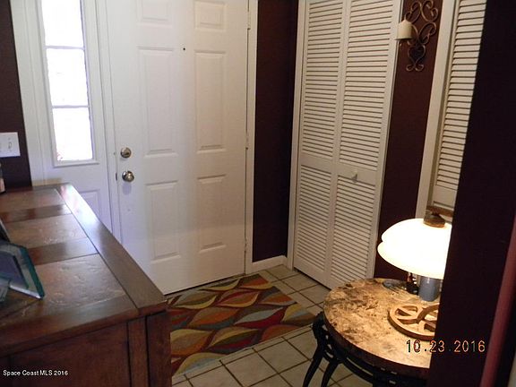 5th image of 3655 Sawgrass Dr #C