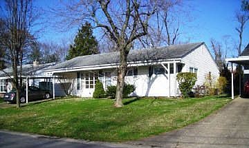 1st image of 201 S Brook Ln